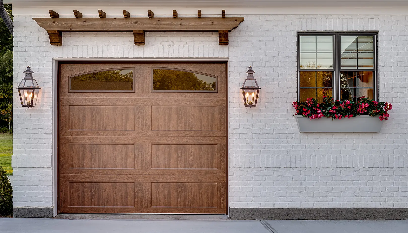 Clopay Bridgeport Steel Collection - Clean-Line Flush & Recessed Panel