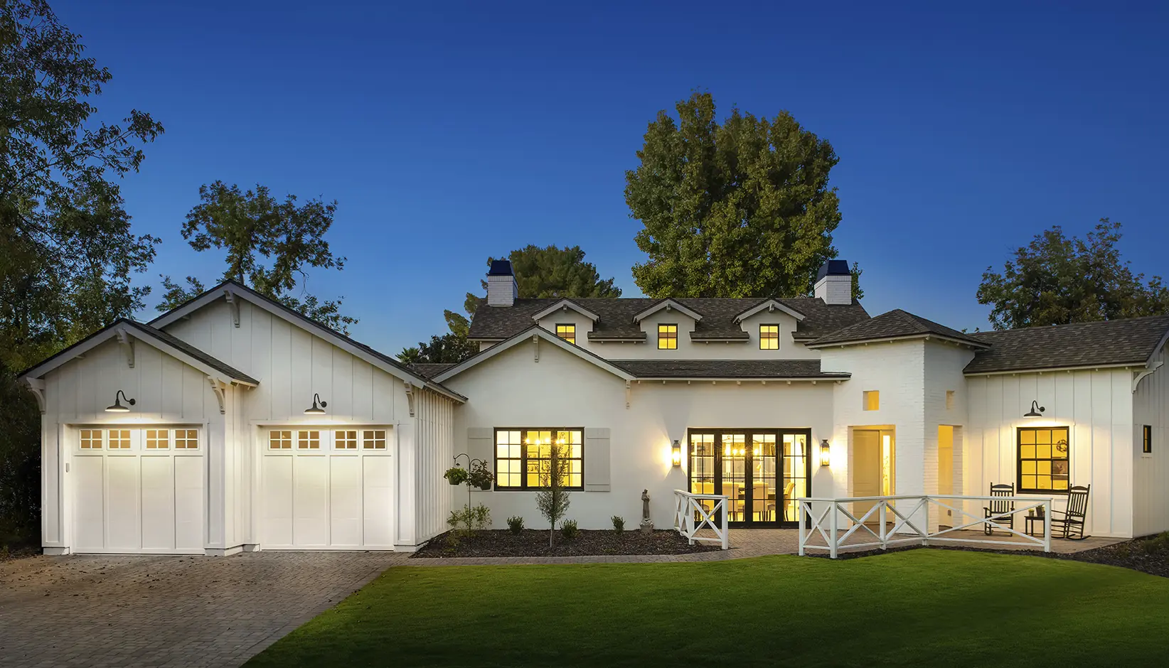 Clopay Grand Harbor Collection design example 2